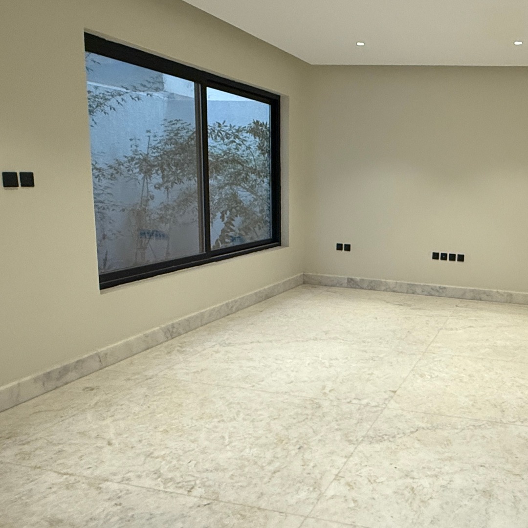 الصالة قبل التجديد